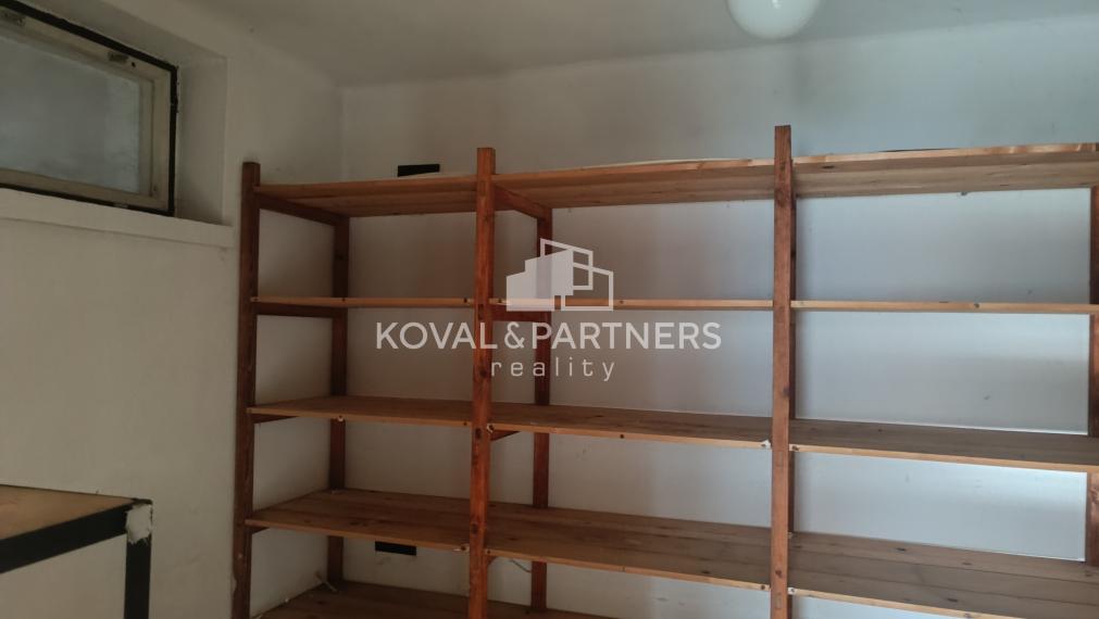 4-izbový poschodový rodinný dom na veľkorysom pozemku - Čeľadice