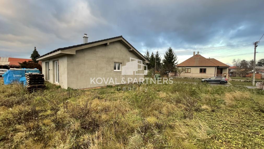 Na predaj novostavba 4 izbového rodinného domu Žitavce