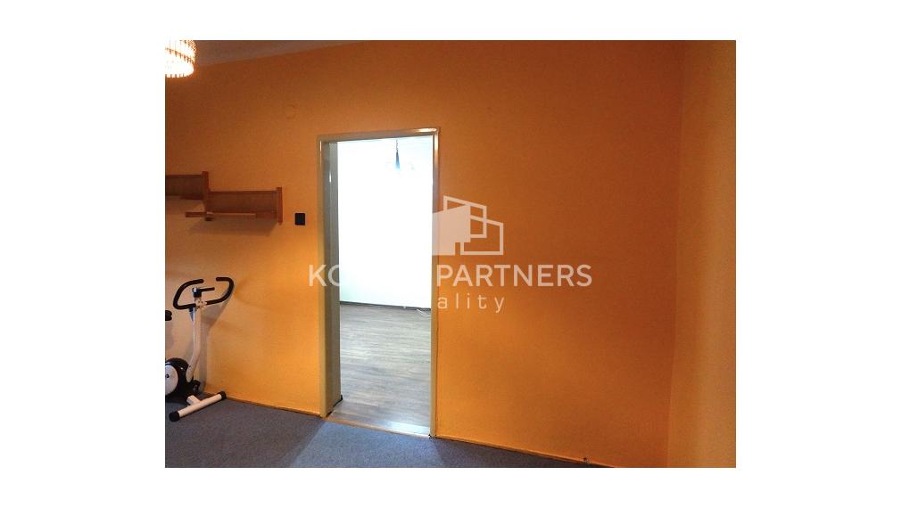 Na predaj 3 izbový byt s logiou - Levice