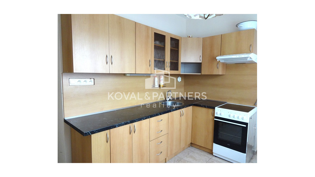 Na predaj 3 izbový byt s logiou - Levice