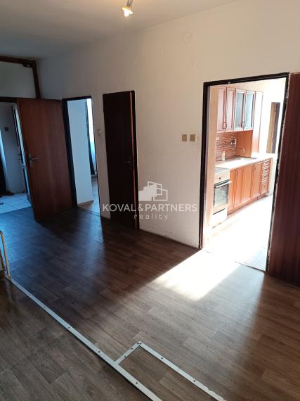 4-izbový rodinný dom na 31 á pozemku - Lúčnica nad Žitavou - Nitra