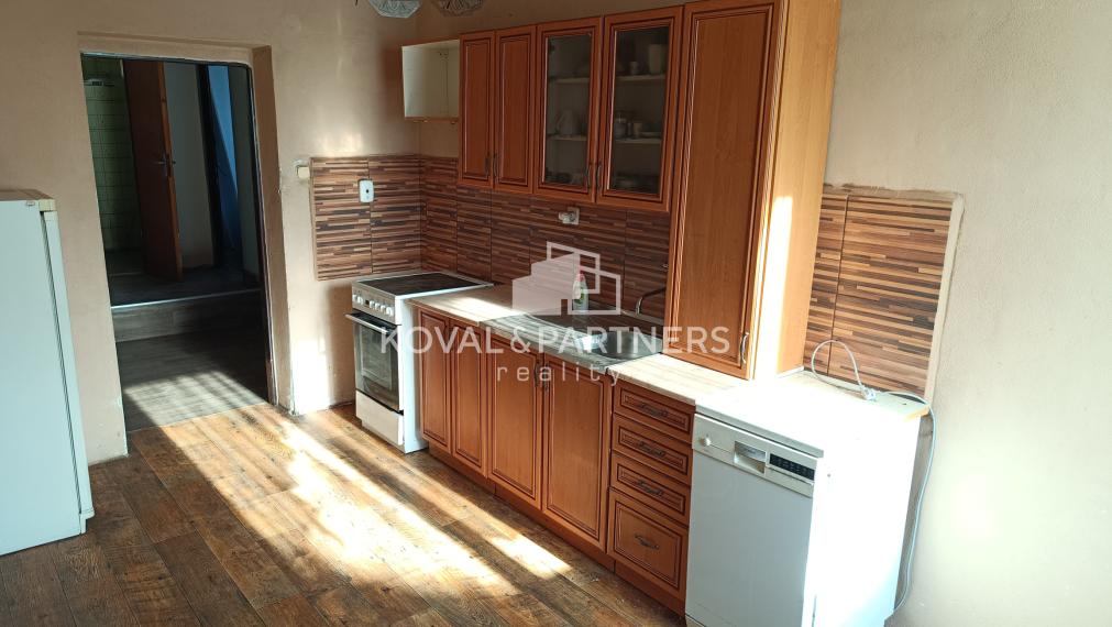 4-izbový rodinný dom na 31 á pozemku - Lúčnica nad Žitavou - Nitra