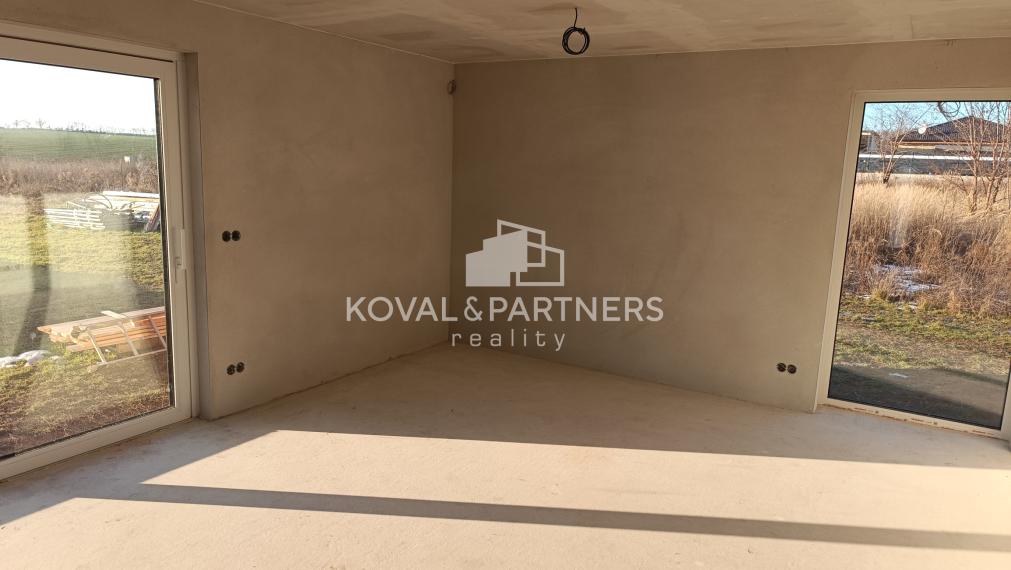 Moderný 4-izbový bungalov - Malý Lapáš - Nitra