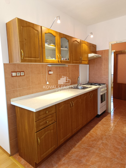 Sympatický 3,5 izbový byt - Sereď