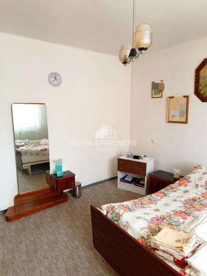 Priestranný rodinný dom - Hrušovany