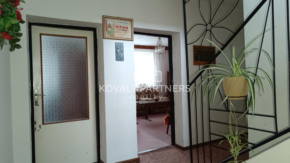 Priestranný rodinný dom - Hrušovany