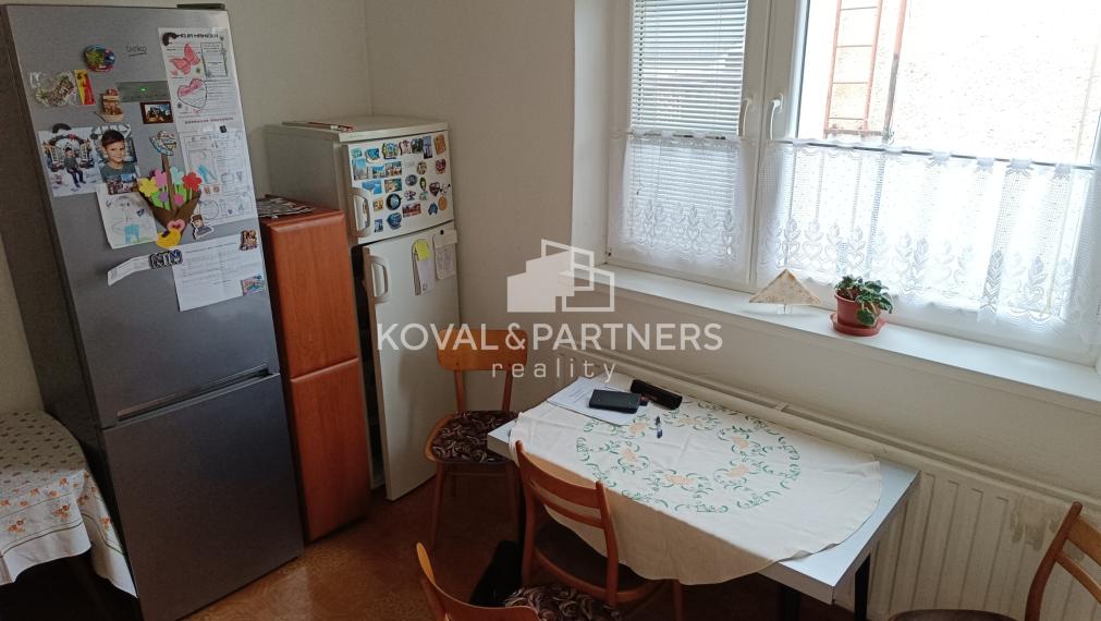 Priestranný rodinný dom - Hrušovany