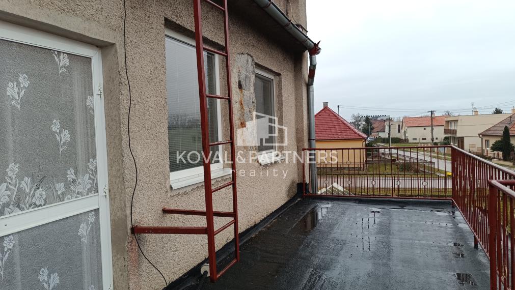 Priestranný rodinný dom - Hrušovany