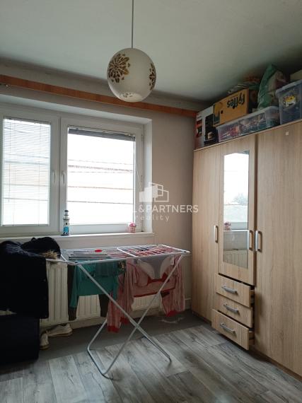 Priestranný rodinný dom - Hrušovany