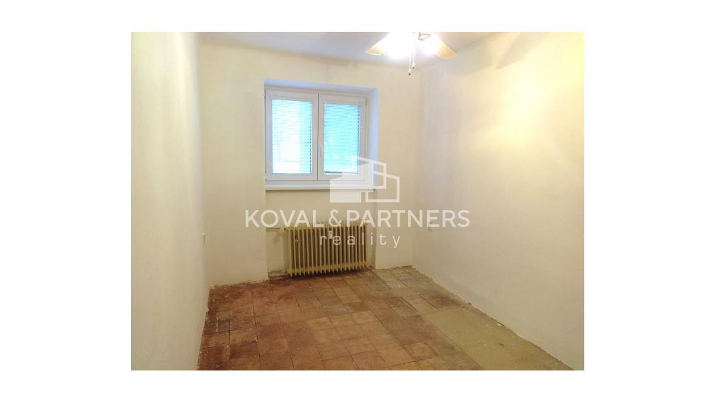 Na predaj 3-izbový byt - Tlmače-Lipník, okr. Levice