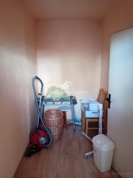 Na predaj 3 izbový byt s balkónom v Nitre na Klokočine