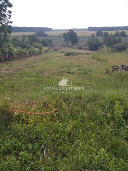 Stavebný pozemok so základovou doskou v obci Majcichov