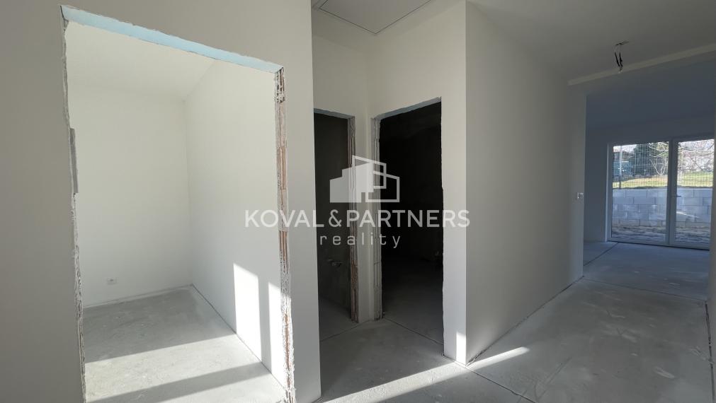 Novostavba 4 izbového rodinného domu v Janíkovciach HOLODOM - 3D obhliadka