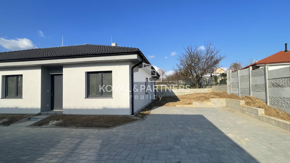 Novostavba 4 izbového rodinného domu v Janíkovciach HOLODOM - 3D obhliadka