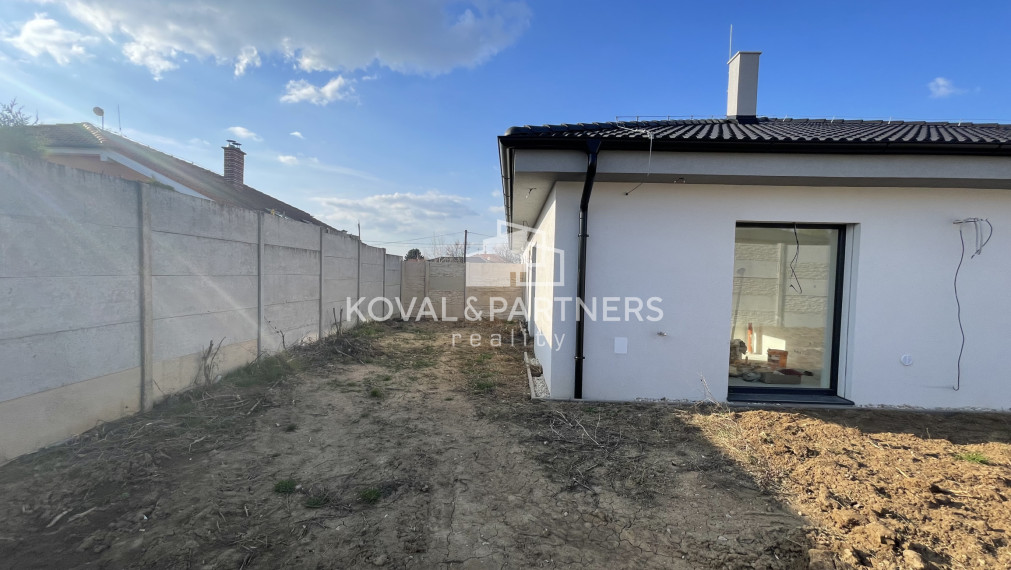Novostavba 4 izbového rodinného domu v Janíkovciach HOLODOM - 3D obhliadka