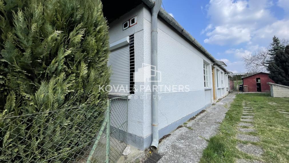 3 izbový rodinný dom s krásnym pozemkom 1511 m2 v Janíkovciach