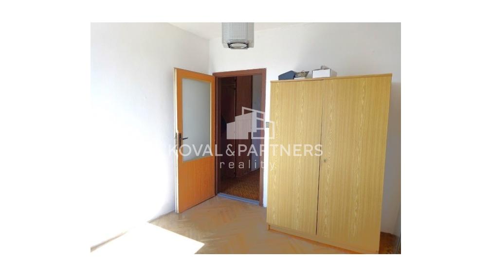 Na predaj 3 izbový byt s krásnym výhľadom, blízke centrum - Levice