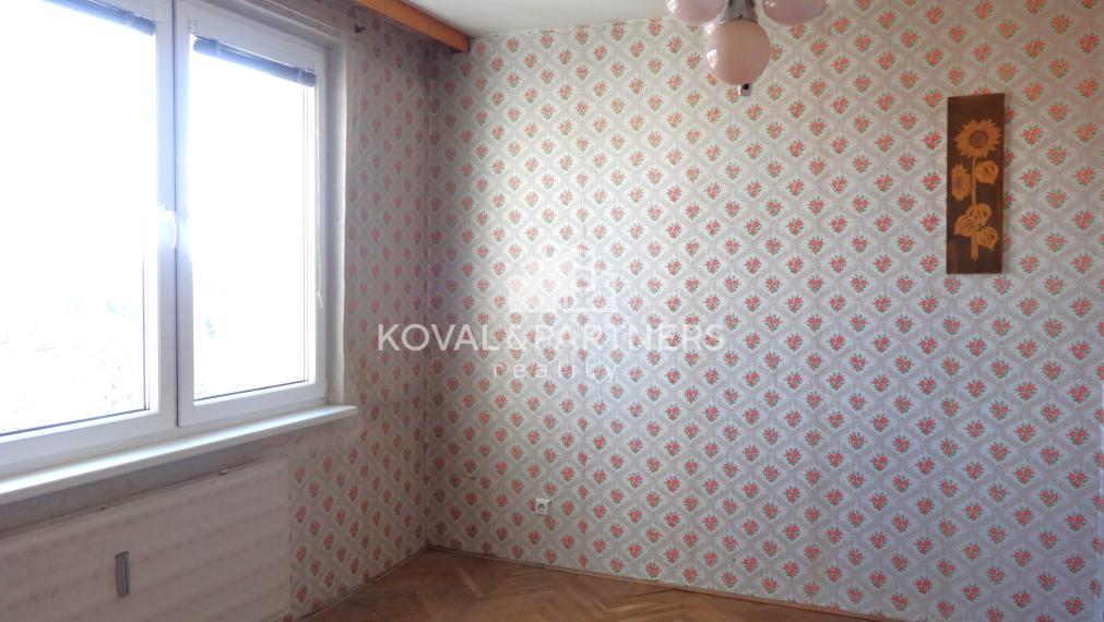 Na predaj 3 izbový byt s krásnym výhľadom, blízke centrum - Levice