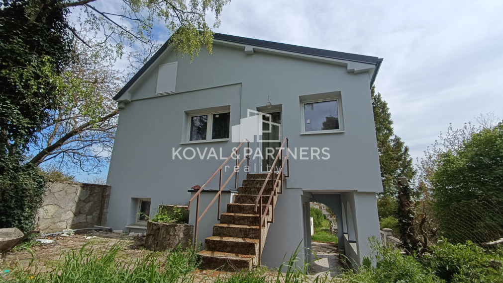 Krásny rodinný dom  - Veľký Kýr