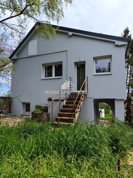 Krásny rodinný dom  - Veľký Kýr