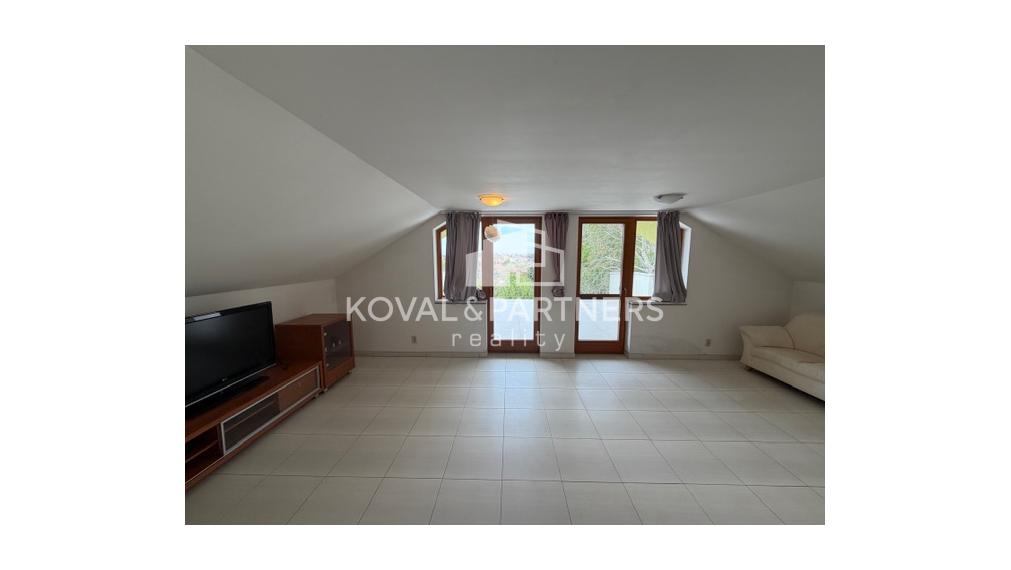 Ponúkame exkluzívne na predaj rodinný dom v obci Lehota