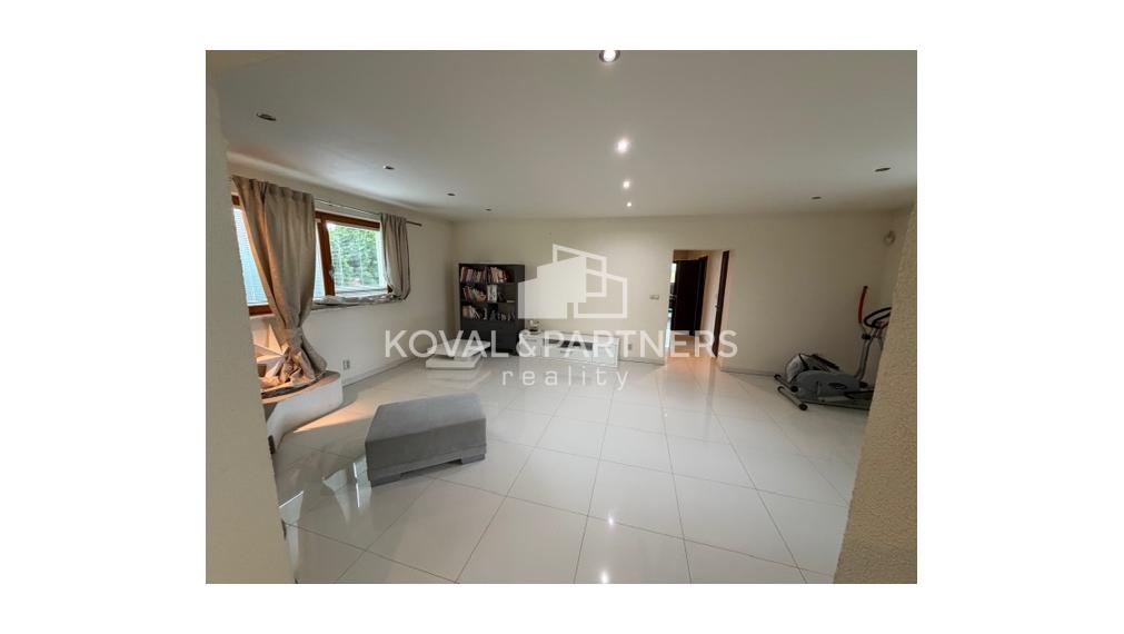 Ponúkame exkluzívne na predaj rodinný dom v obci Lehota