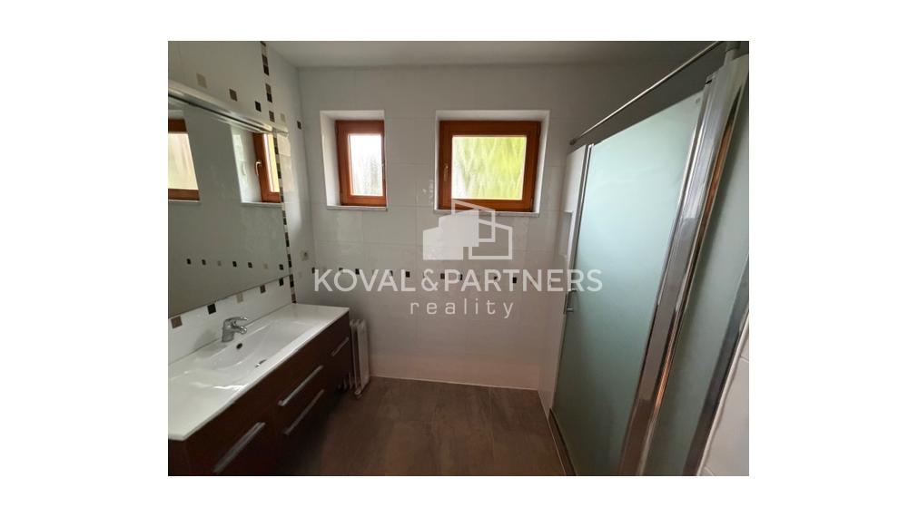 Ponúkame exkluzívne na predaj rodinný dom v obci Lehota