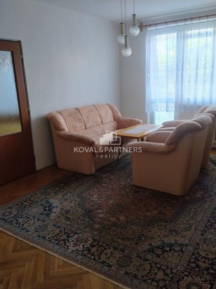 Na predaj 3 izbový byt Párovce, Nitra