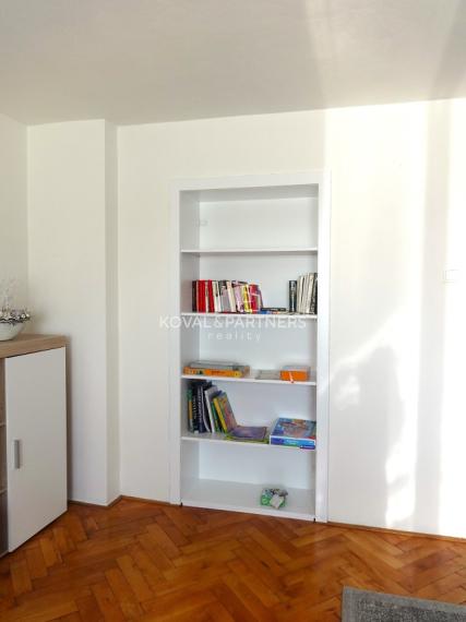 Na prenájom pekný, zariadený 2-izbový byt - Levice