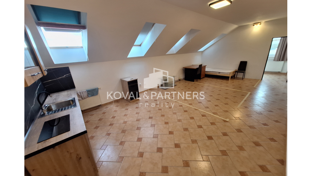 Prenájom flexibilný priestor vhodný na kancelárie alebo bývanie – 51 m²