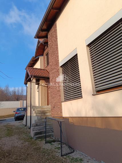 Priestranný rodinný dom pri Nitre  - Štitáre