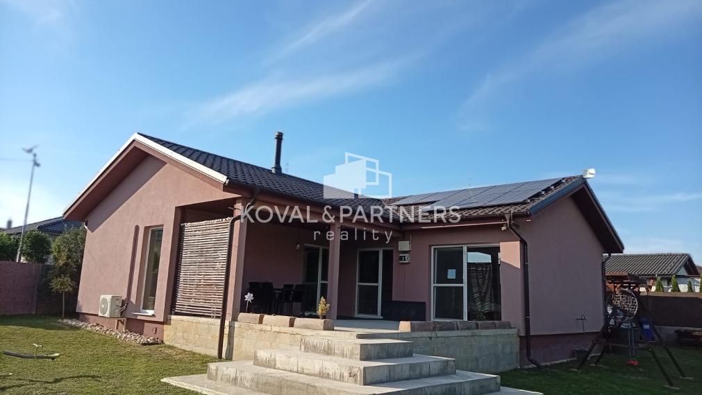 Koval&partners ponúka na predaj rodinný dom v  Svätoplukove