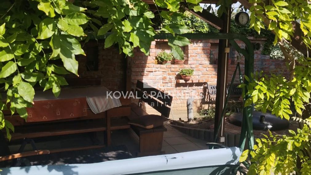 Slnečný a priestraný rodinný dom pri Nitre - Veľké Zálužie