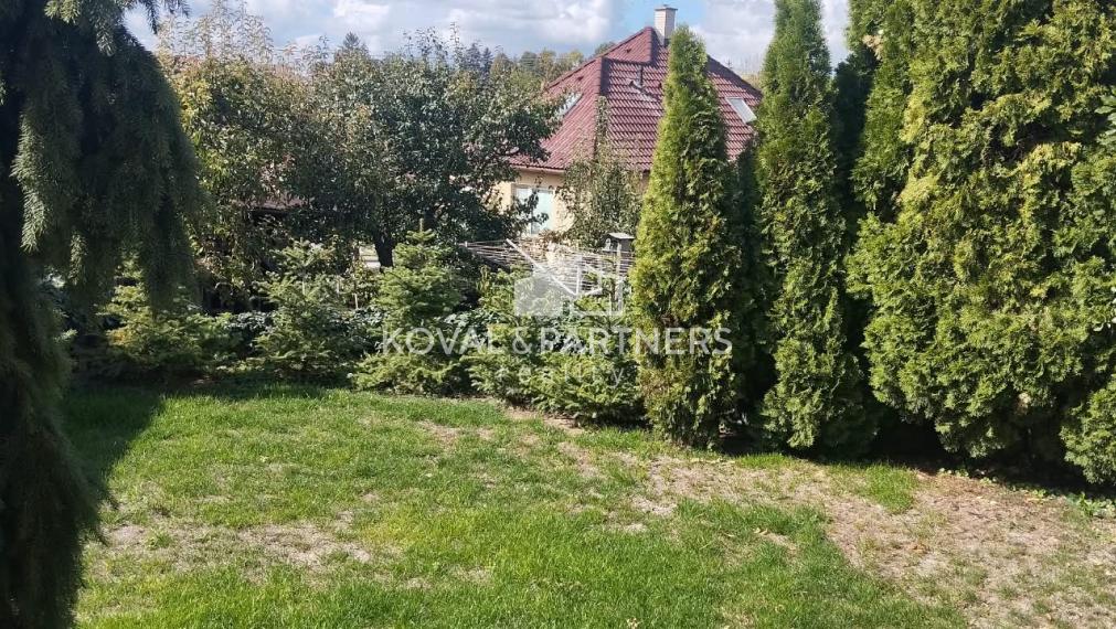 Slnečný a priestraný rodinný dom pri Nitre - Veľké Zálužie