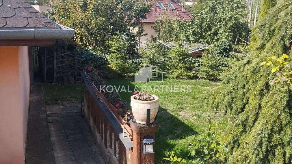 Slnečný a priestraný rodinný dom pri Nitre - Veľké Zálužie