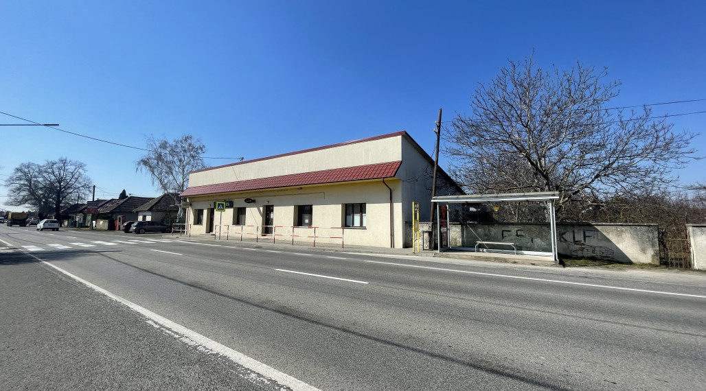 Na predaj Podnikateľský objekt v Jelšovciach