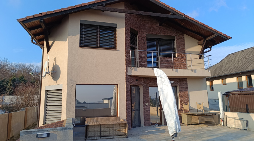 7 izbový dom pod vrchom Žibrica - Štitáre - Nitra