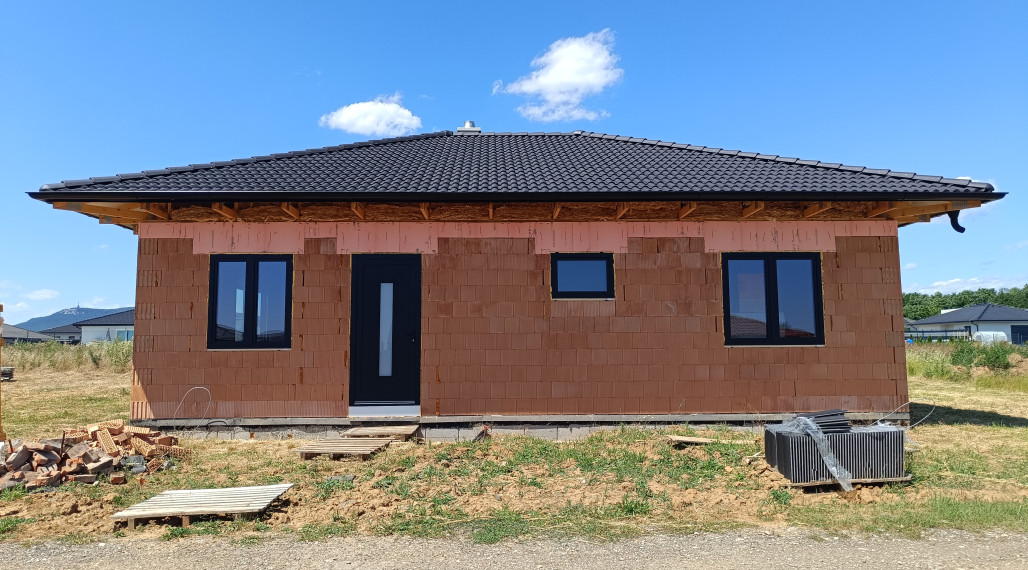 Moderný 4-izbový bungalov - Malý Lapáš - Nitra