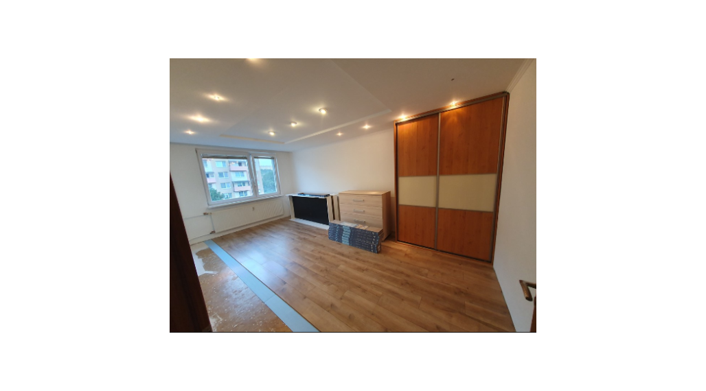 3 izbový byt s balkónom - Nitra