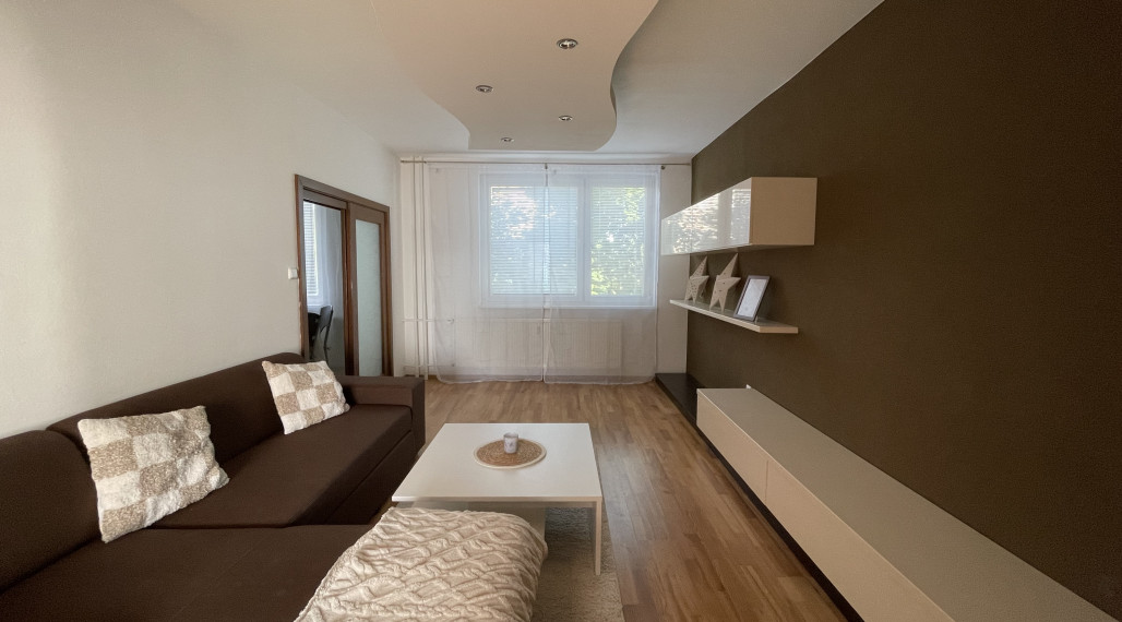 Prenájom 3 izbového bytu s balkónom v Nitre na Partizánskej ulici