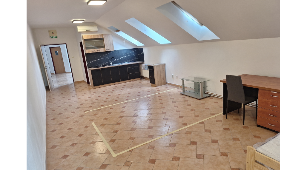 Prenájom flexibilný priestor vhodný na kancelárie alebo bývanie – 51 m²