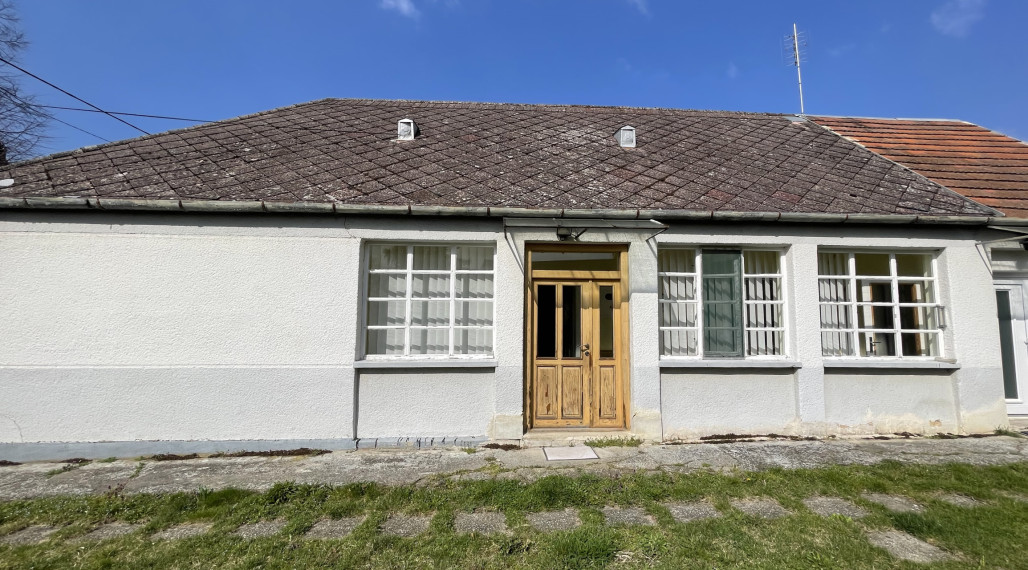 3 izbový rodinný dom s krásnym pozemkom 1511 m2 v Janíkovciach