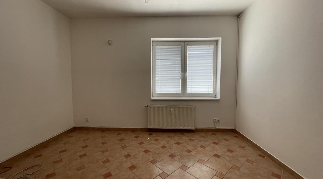 Prenájom kancelárie 17 m2 v Dolných Krškanoch pri Nitre