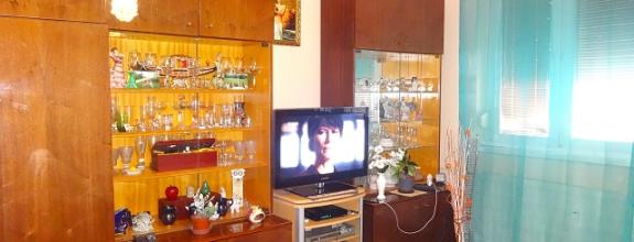 Na predaj 3-izbový byt s logiou 59,30m2 - Levice