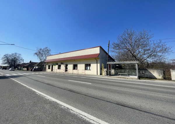 Na predaj Podnikateľský objekt v Jelšovciach