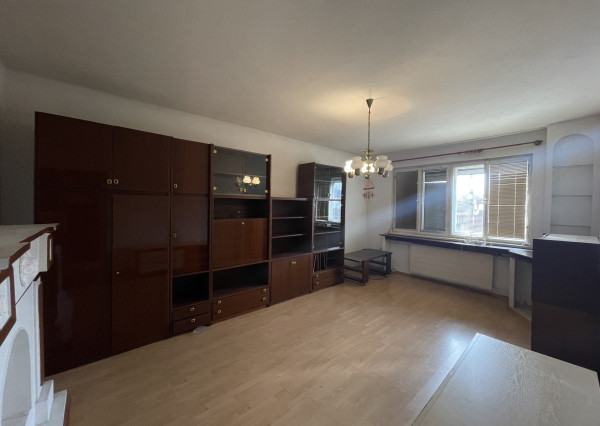 Priestranný poschodový rodinný dom s garážou - Kovarce