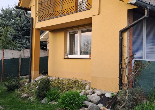 Podkrovná chata/rodinný dom, Párovské Háje, pozemok 700 m2