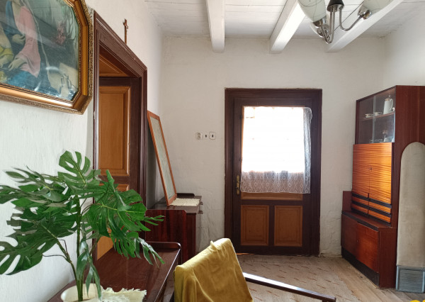 Vidiecky rodinný dom - Tvrdošovce - Nové Zámky