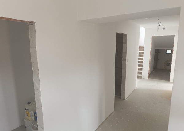 4-izbový poschodový rodinný dom na veľkorysom pozemku - Čeľadice