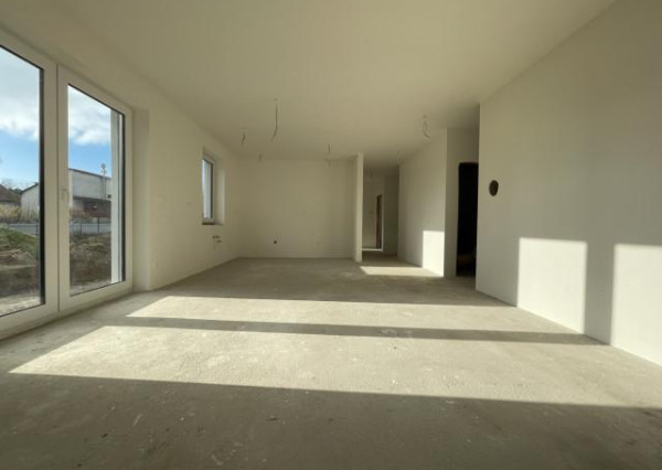 4 izbová novostavba Bungalovu - Veľké Zálužie